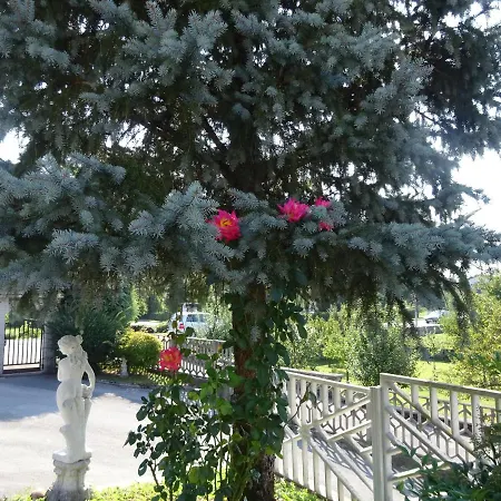 Kapelj Hiša za goste Postojna