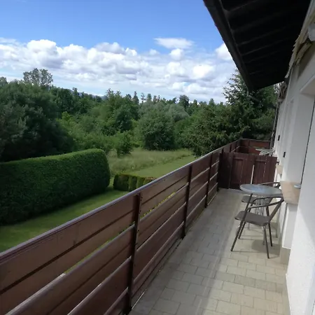 Kapelj 3*