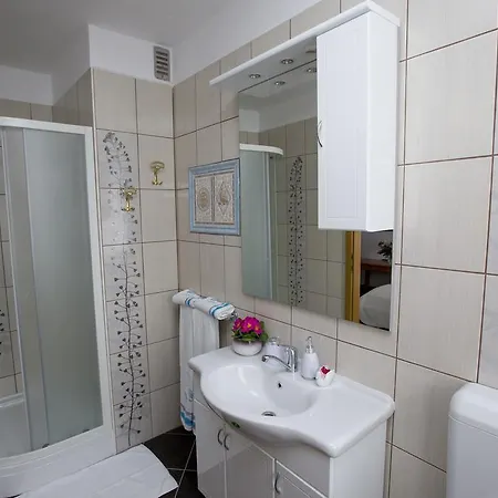 Kapelj 3* Postojna